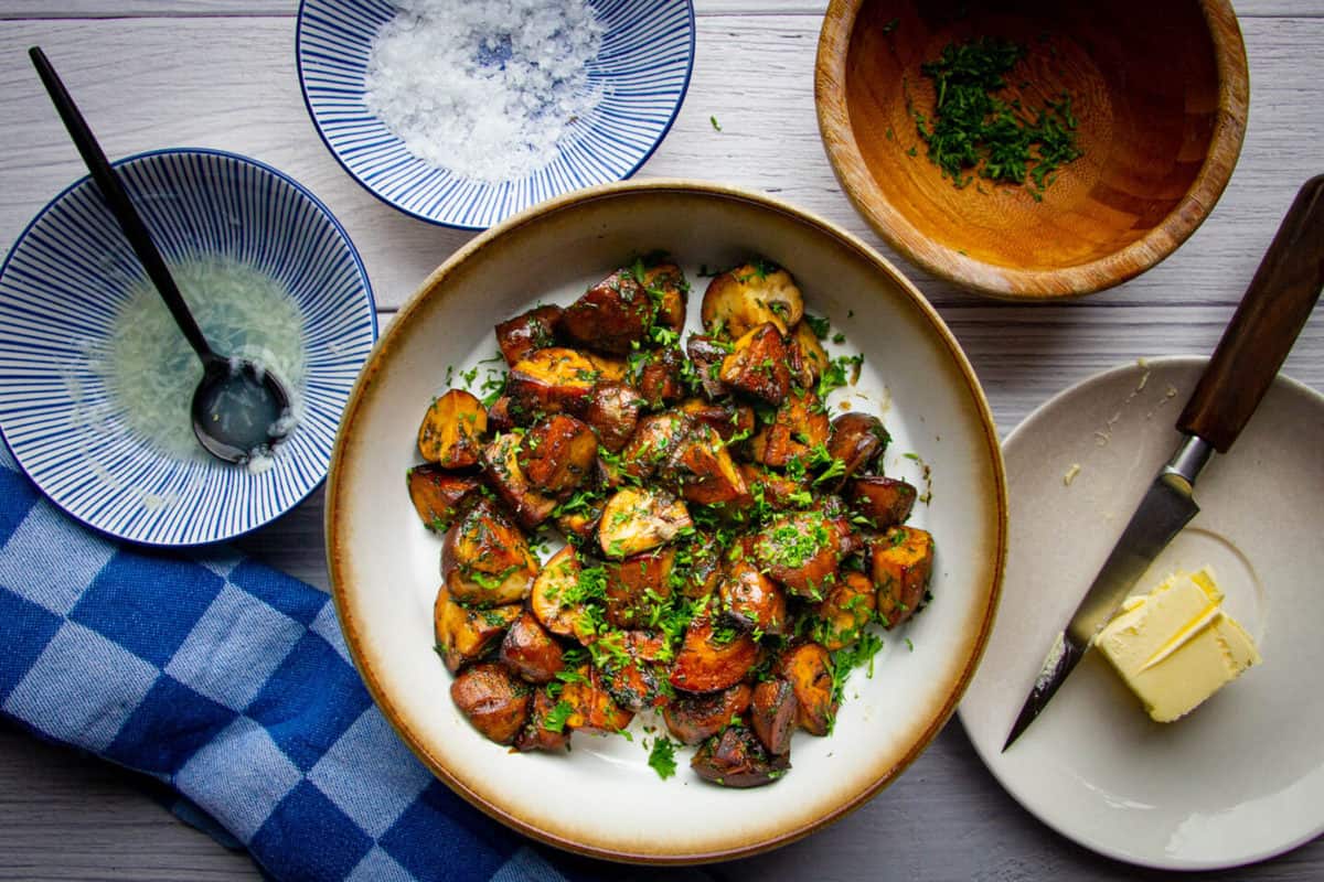 The Chestnut Mushrooms Ultimate Guide (Plus Recipe!)