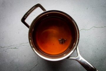 The pickling liquid in a pot.