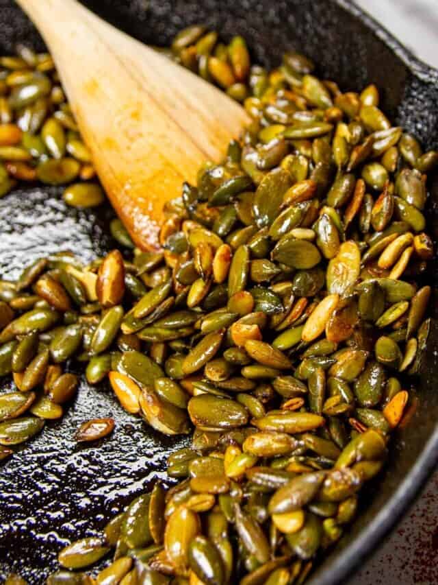 Crunchy Roasted Pepitas with Chicken Fat, Cinnamon and Chili